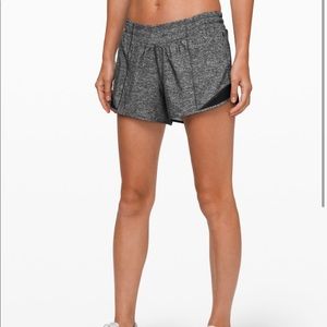 Lululemon Hotty Hot shorts 4” Grey